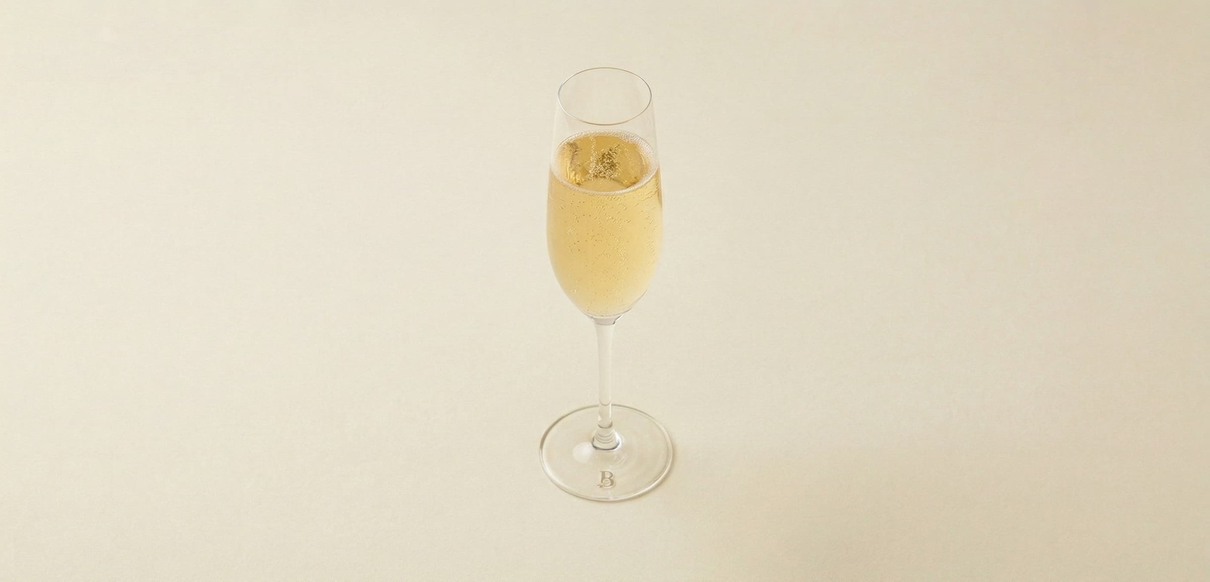 1 coupe de champagne Fouquet's par personne